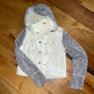 XS Free People white denim jacket